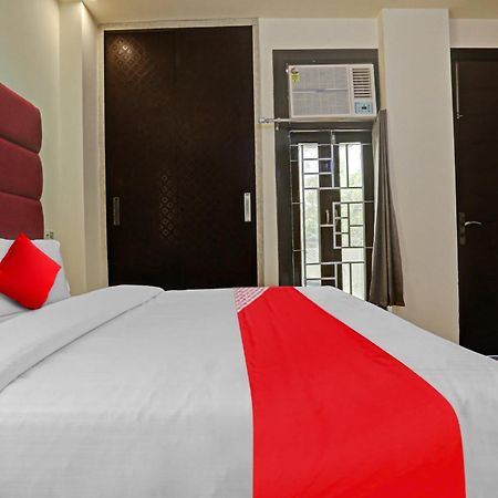 Hotel O Golden Key Inn Punjabi Bagh Nowe Delhi Zewnętrze zdjęcie